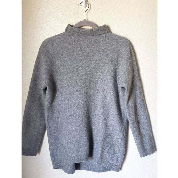 Gray Tahari Cashmere Blended Turtle Neck Sweater - Picture 2 of 4